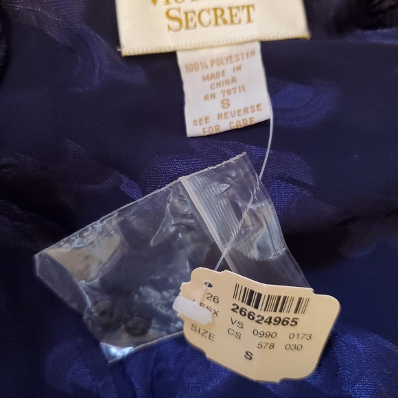 Victoria's Secret Gold Label Teddy Romper - Picture 4 of 4